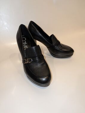Calvin Klein Pressy Black Leather Platform Loafer Heels Size 9